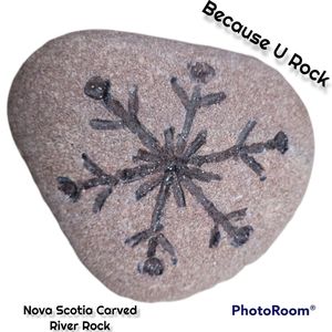 Because U Rock Unique Rock Art snowflake N.S. River Rock Carving by @sharcra